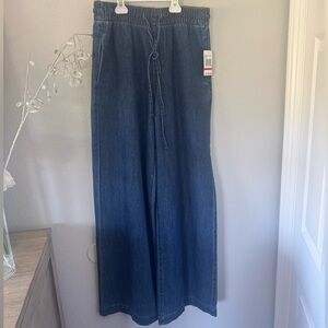 Habitual Dark Blue Wide-Leg Jeans. NWT. Dark wash.